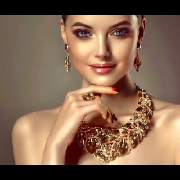 Meet your Posher, Moda Couture - Picture 16 of 16